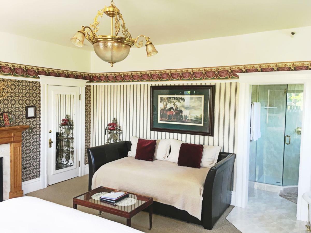 نابا، كاليفورنيا Churchill Manor المظهر الخارجي الصورة